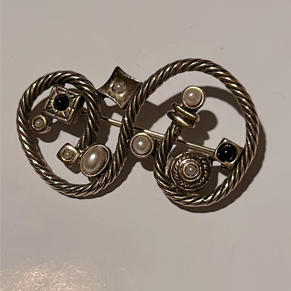 Vintage Gold Brooch Pin with Pearl & Black Stones